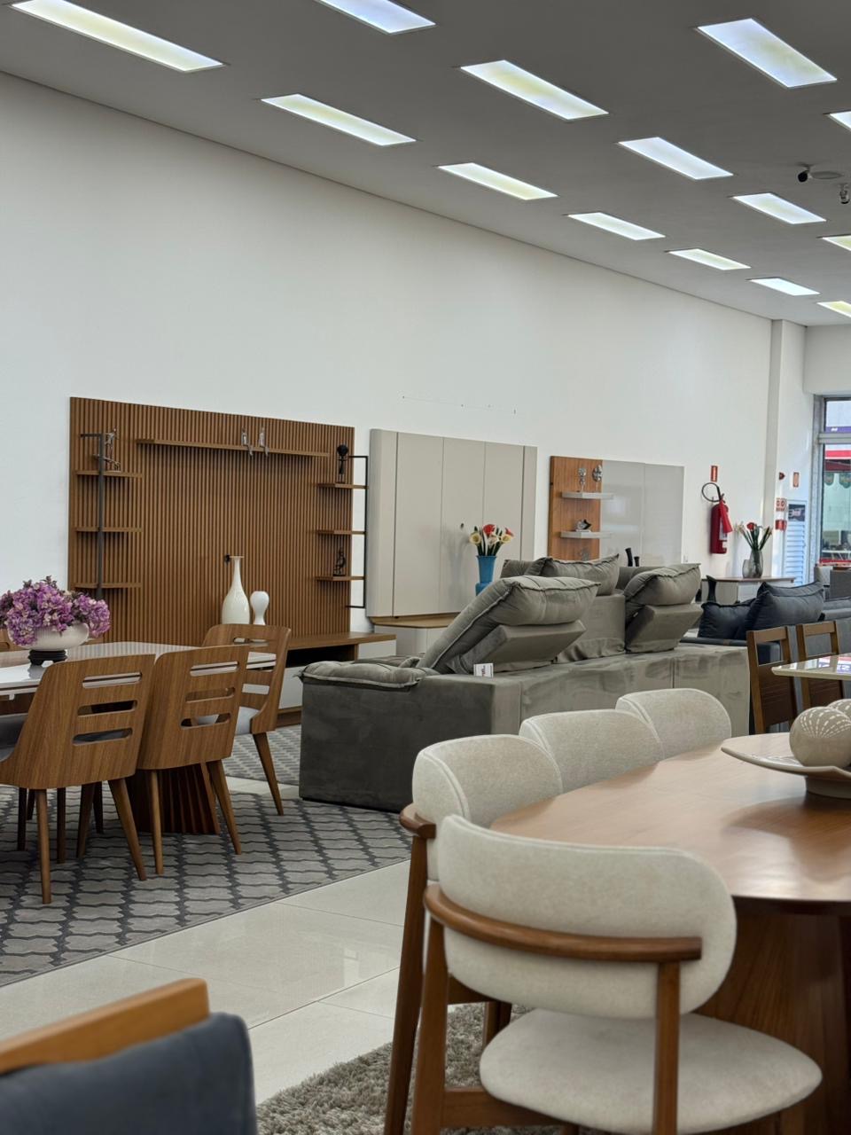 Showroom Plaza Móveis — sala de jantar