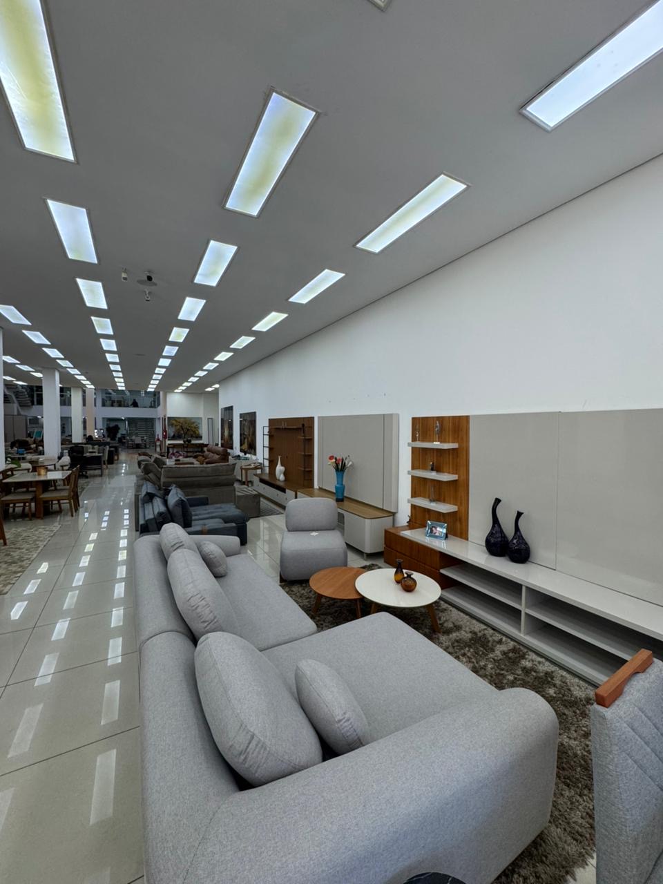 Fachada da loja Plaza Móveis